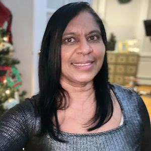 Meet your Posher, Adielka